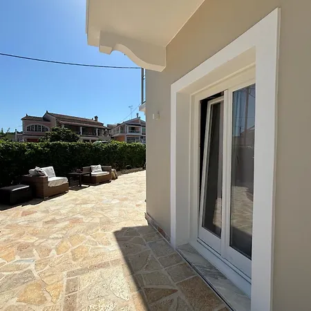 Mayflower Apartments Kassiopi Exterior foto