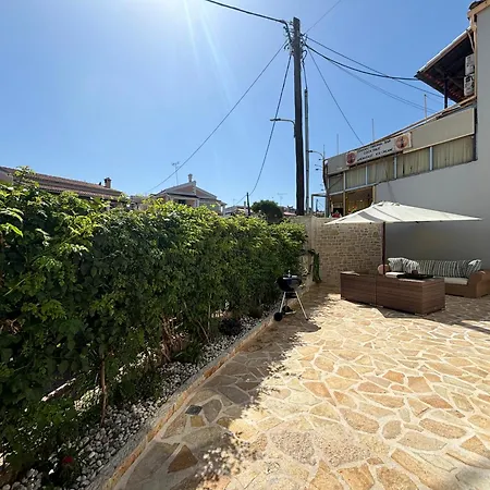 Mayflower Apartments Kassiopi Exterior foto