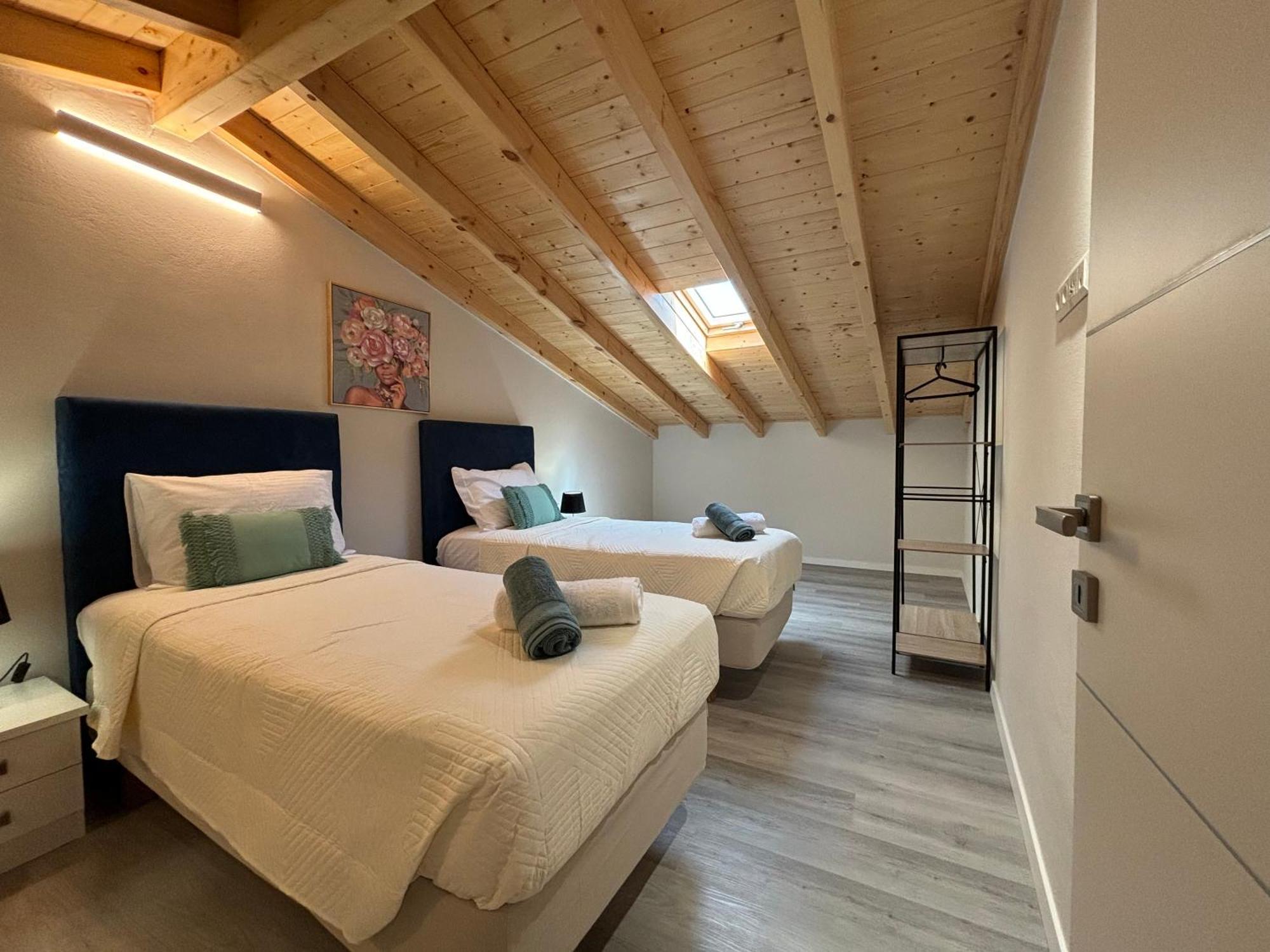 Mayflower Apartment *